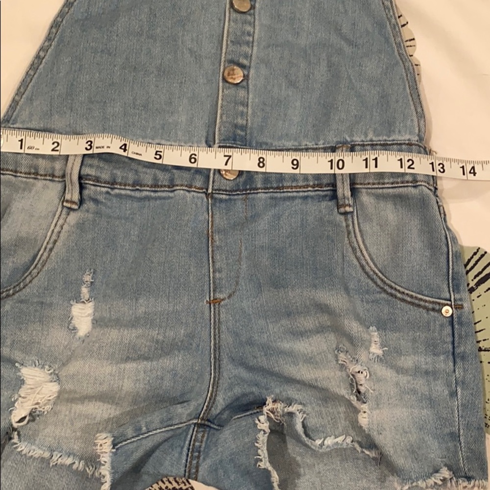 Light Blue Denim Ripped Overalls - Picture 4 of 6